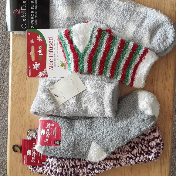 Cuddl Duds Accessories Nwt 5 Pairs Fuzzy Sock Bundle F11 Poshmark